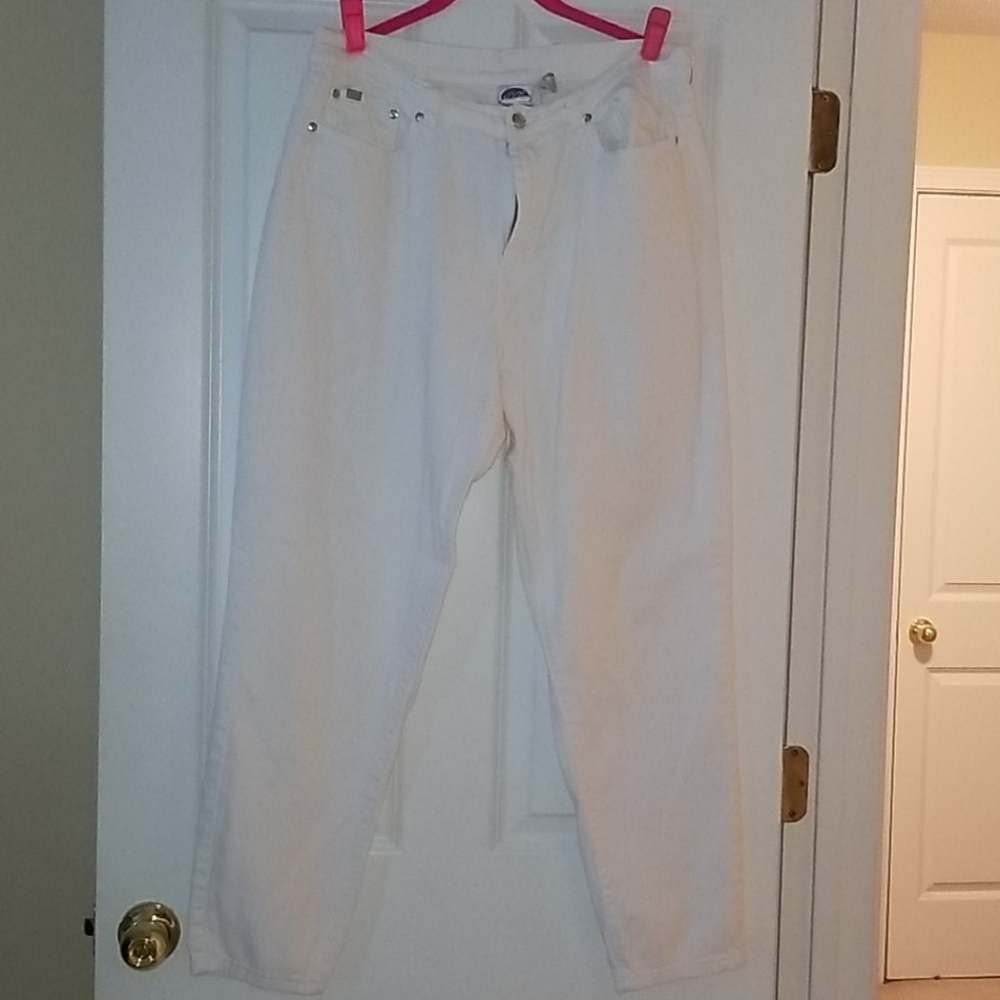 White dg2 stretch jeans size 14
